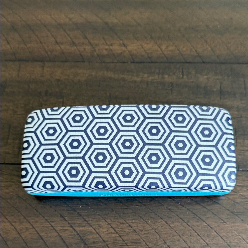 Jonathan Adler women’s eyeglass case